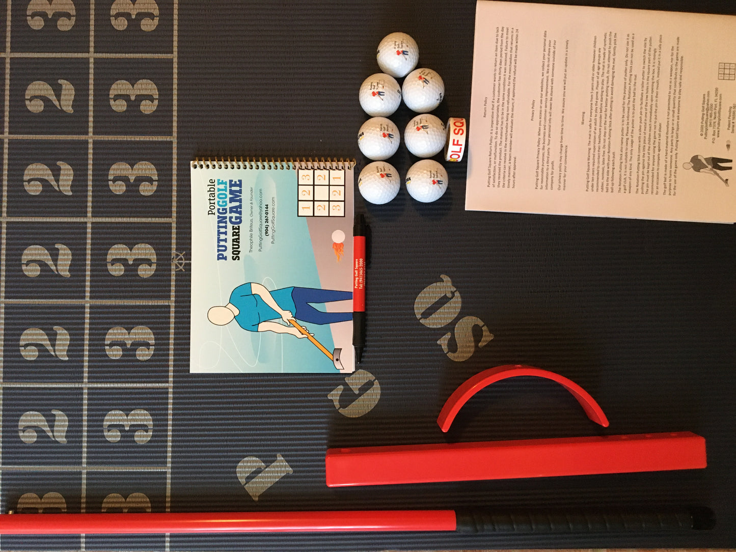 The Portable Putting Golf Square Game